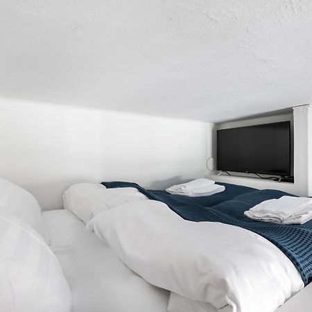 Wehost Spacious Studio For 5 With A Kitchen Helsinki Exterior photo