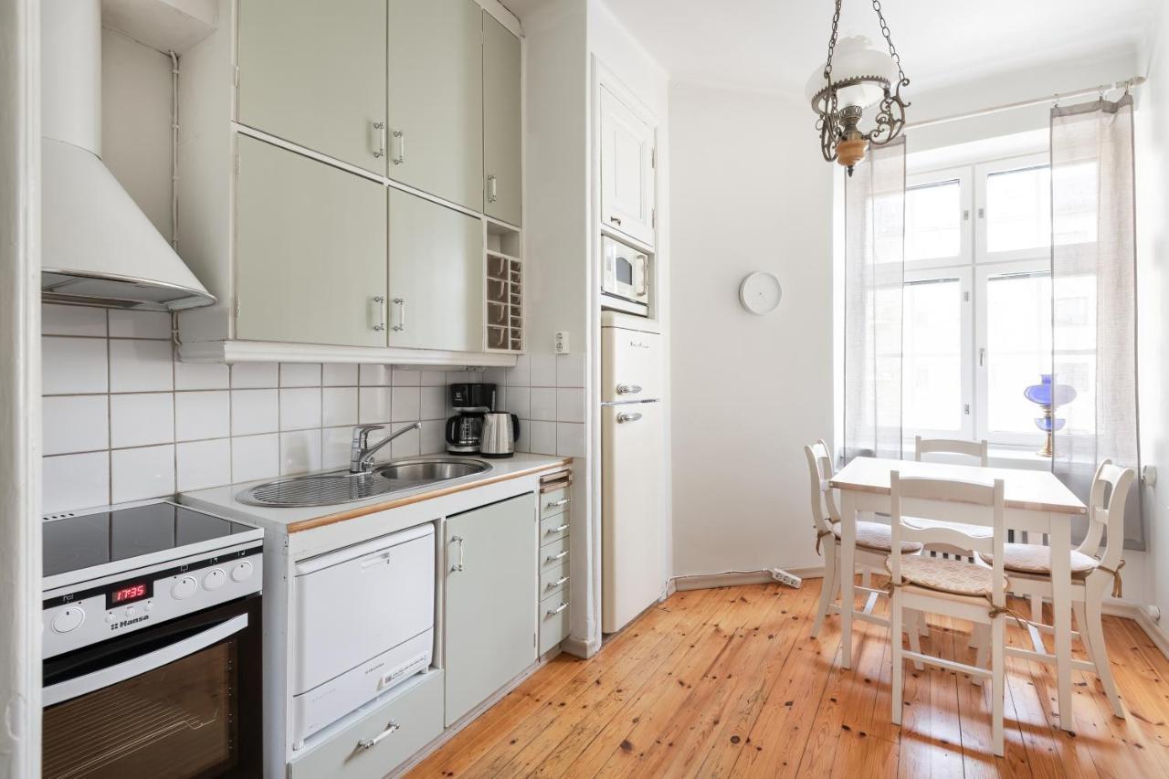 Wehost Spacious Studio For 5 With A Kitchen Helsinki Exterior photo
